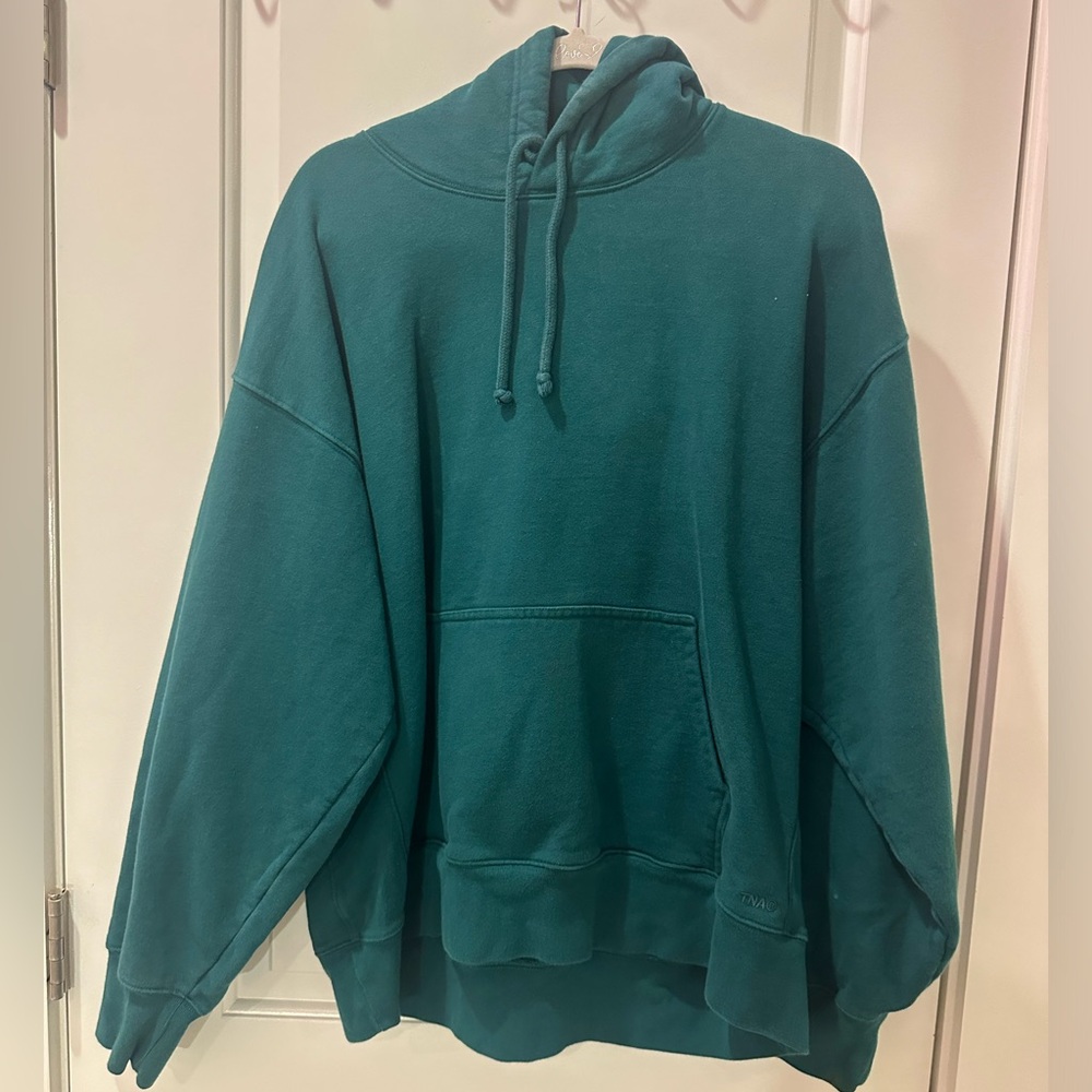Aritzia TNA Extra Fleece Boyfriend Hoodie